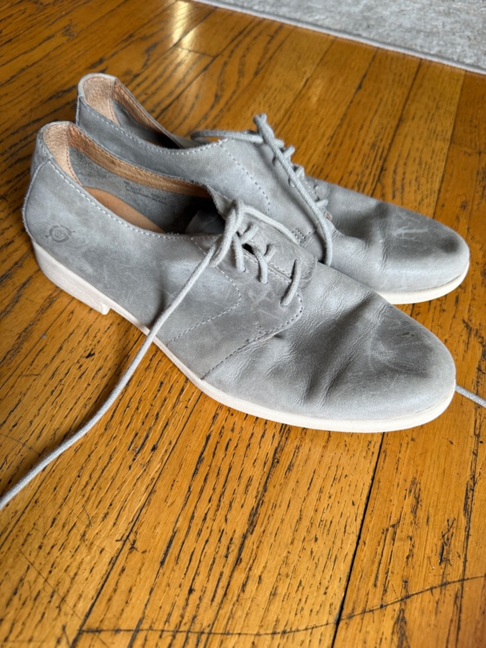 Light Gray leather Lace-Up Oxfords